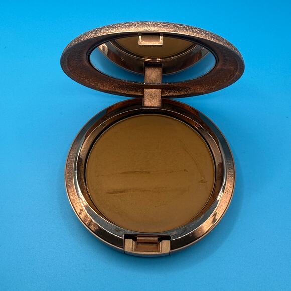 Mac Cosmetics Deep Golden Skinfinish Sunstruck Matte Bronzer Powder - Picture 3 of 3